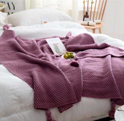 WOOL TISTEL - Nordic fringes with balls