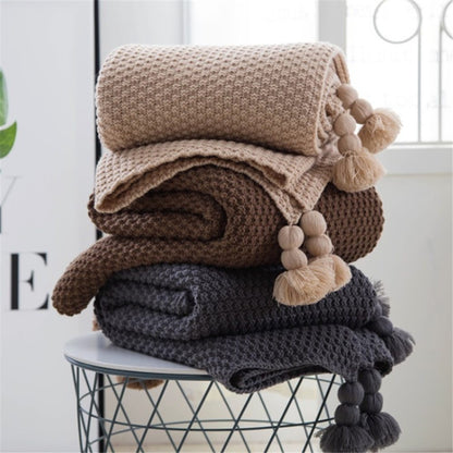 WOOL TISTEL - Nordic fringes with balls